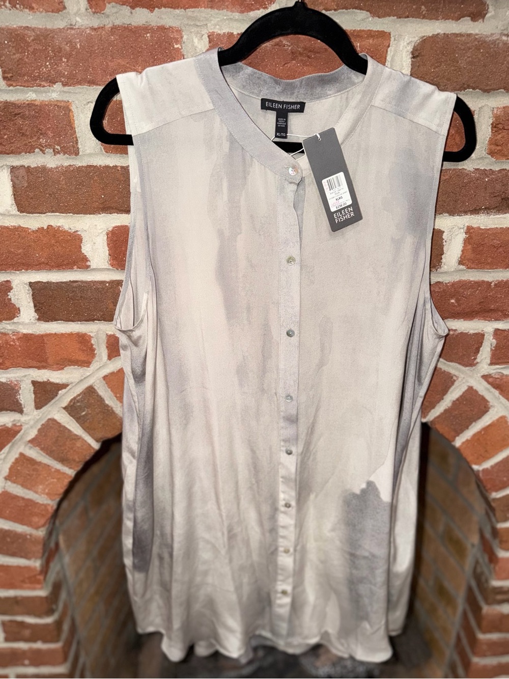 Eileen Fisher Sleeveless Button-Front Tunic in Pale Gray